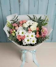 Букет цветов из:  Розы, Лизиантусы и Хризантемы в Селижарово