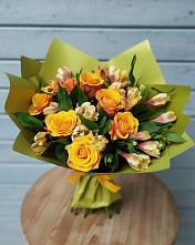 Букет цветов из:  Альстромерии и Розы в Селижарово