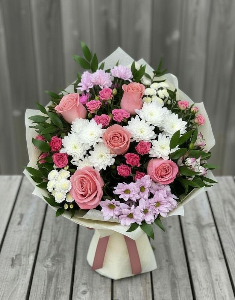 Букет цветов из: Альстромерии, Гвоздики, Розы и Хризантемы в Селижарово