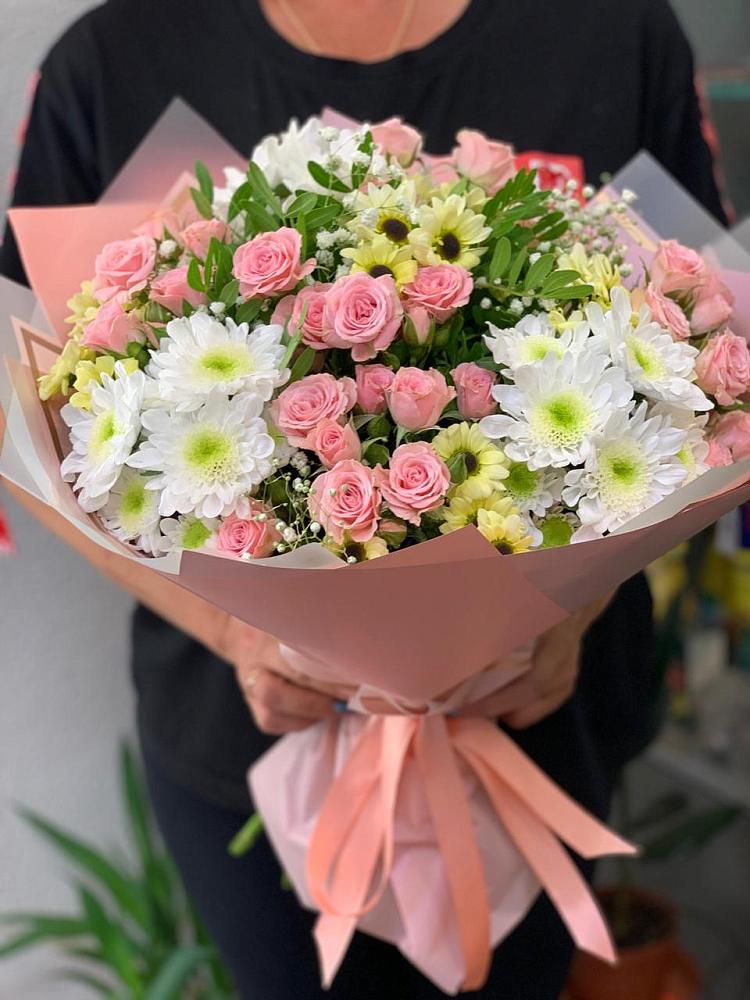 Букет цветов из: Розы и Хризантемы в Селижарово