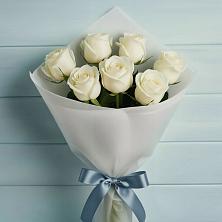 Букет 7 Белых роз Эдлесс Лав в Селижарово
