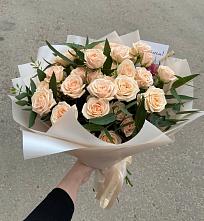 Букет Кремовые розы Латте в Селижарово