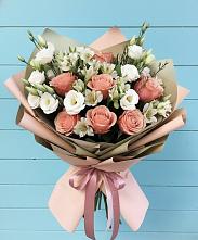 Букет цветов из:  Розы, Альстромерии и Лизиантусы в Селижарово