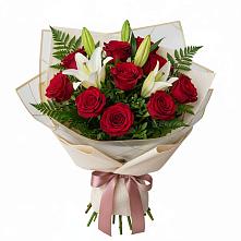 Букет цветов из:  Лилии и Розы в Селижарово
