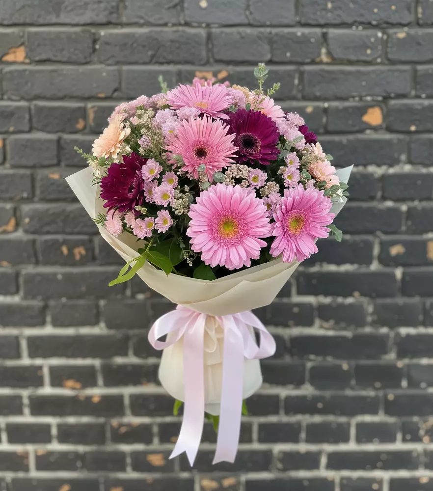 Букет цветов из: Герберы и Хризантемы в Селижарово