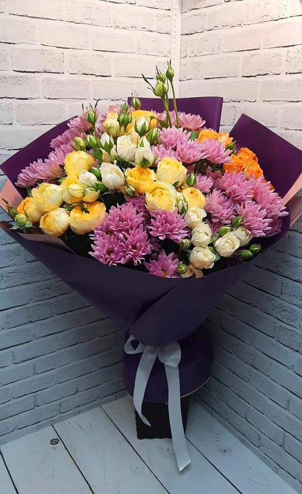 Букет цветов из: Хризантемы и Розы в Селижарово