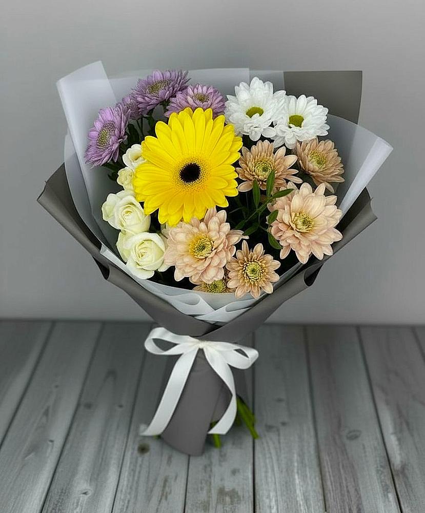 Букет цветов из: Розы, Герберы и Хризантемы в Селижарово