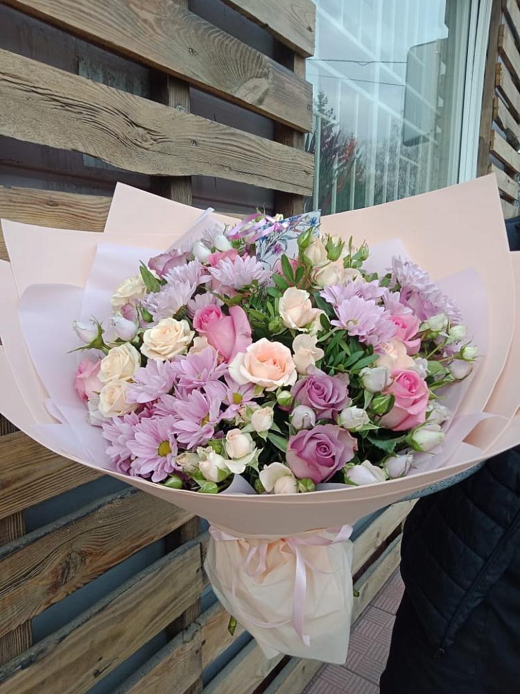 Букет цветов из: Розы и Хризантемы в Селижарово