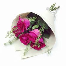 Букет цветов из:  Розы в Селижарово