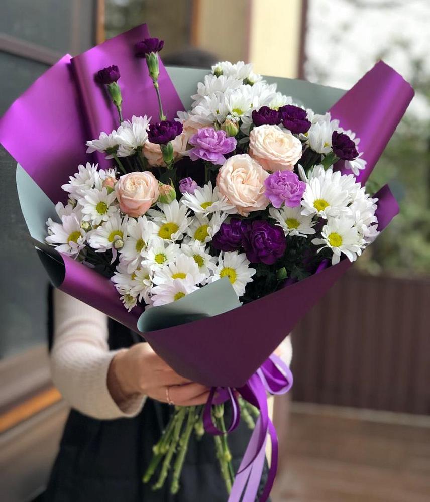 Букет цветов из: Хризантемы, Гвоздики и Розы в Селижарово