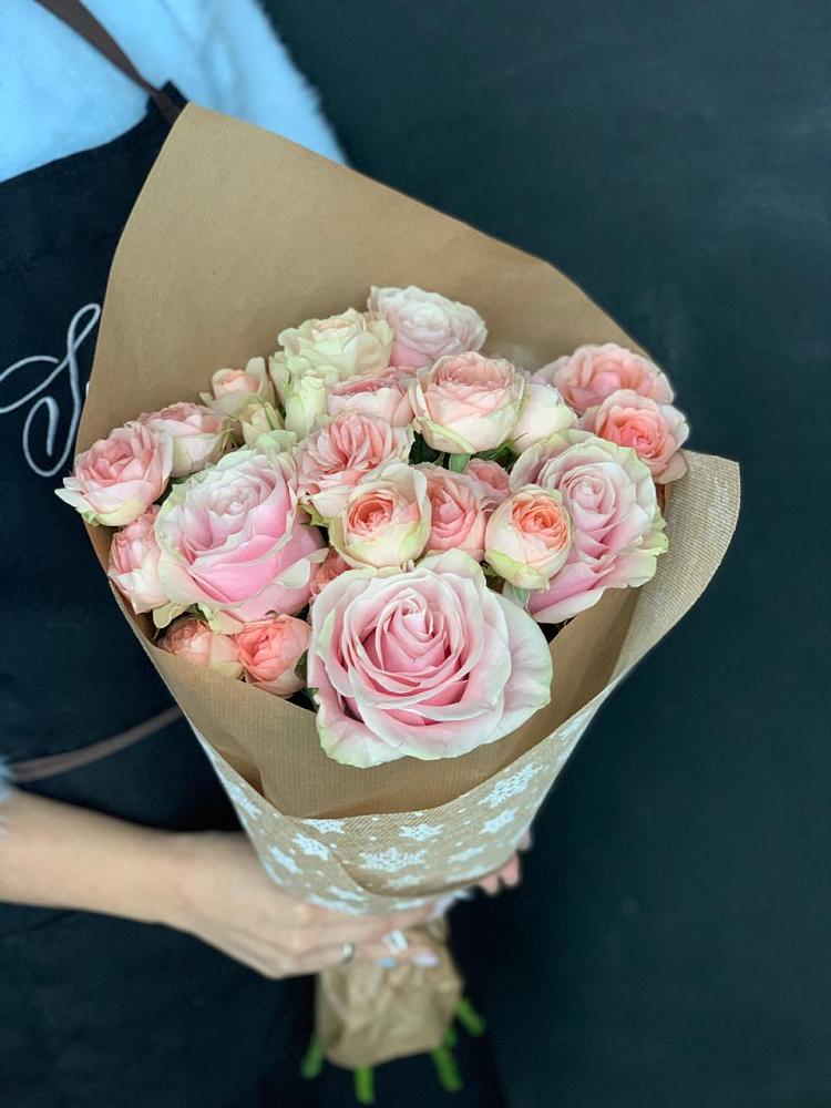 Букет цветов из: Хризантемы и Розы в Селижарово