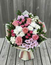 Букет цветов из:  Альстромерии, Гвоздики, Розы и Хризантемы в Селижарово