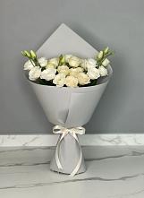 Букет цветов из:  Розы и Лизиантусы в Селижарово